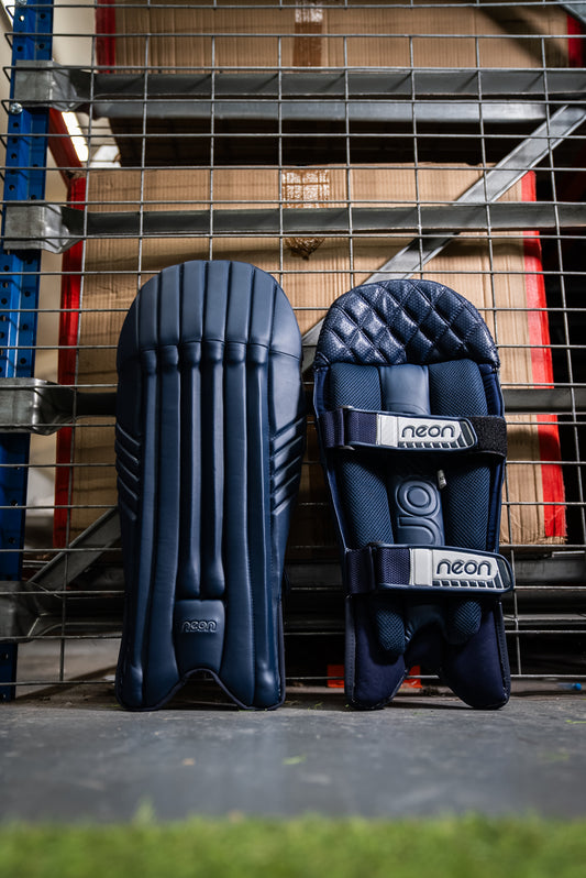 Pro Players Wicket Keeping Pads - Navy Edition