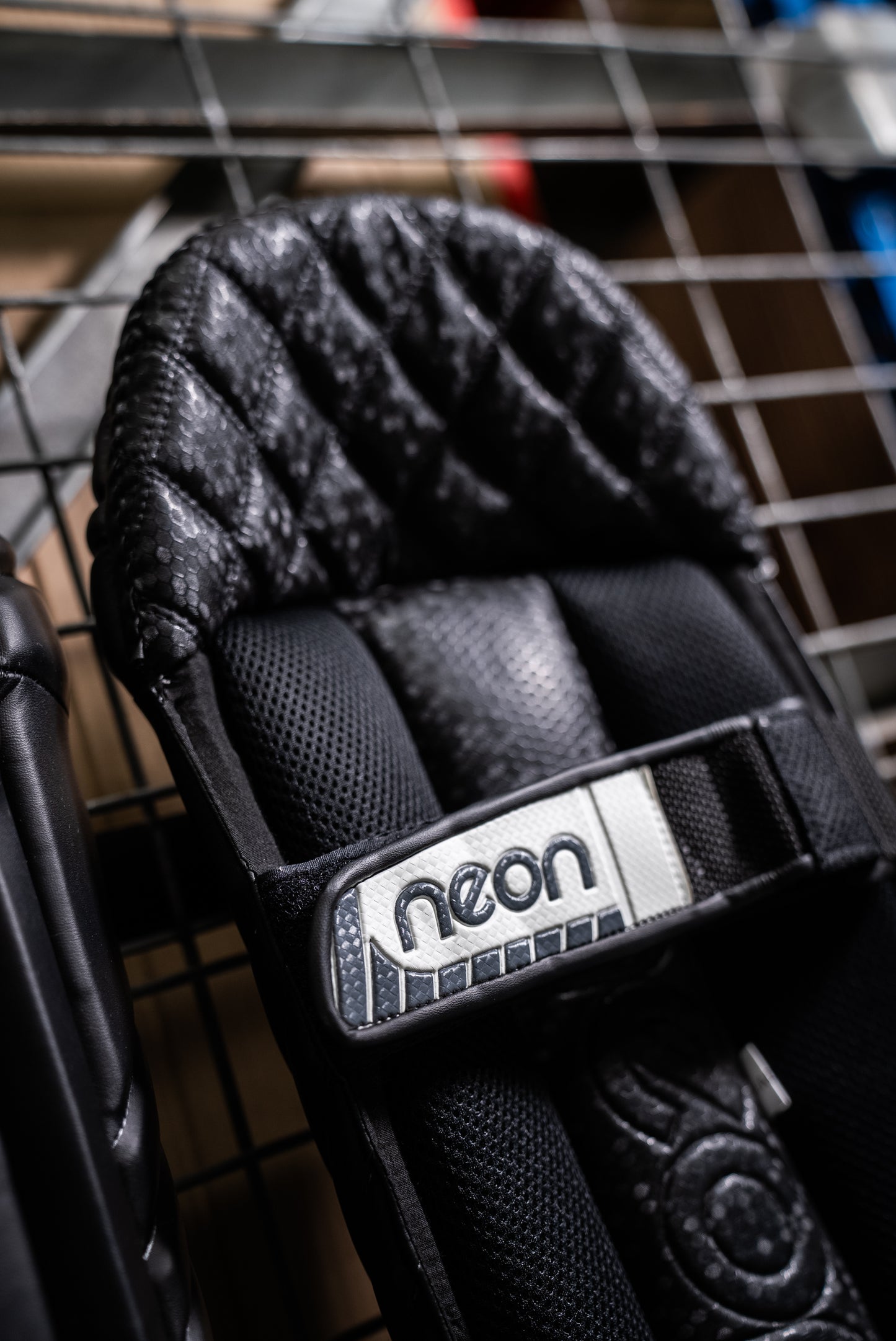 Pro Players Wicket Keeping Pads - Black Edition