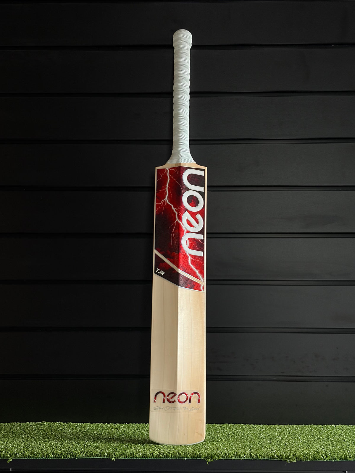 Size Harrow | Neon Shock | 2lb 7.8oz | Knocked-In